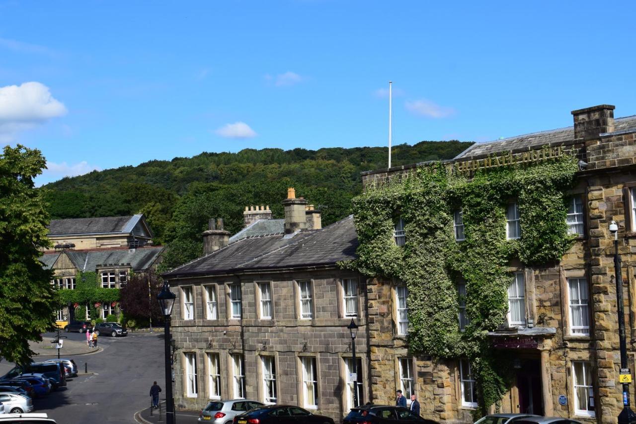 The Buxton Retreat A Luxurious 3-Storey Townhouse With Four Poster Bed And Double Jacuzzi Bath" Eksteriør bilde