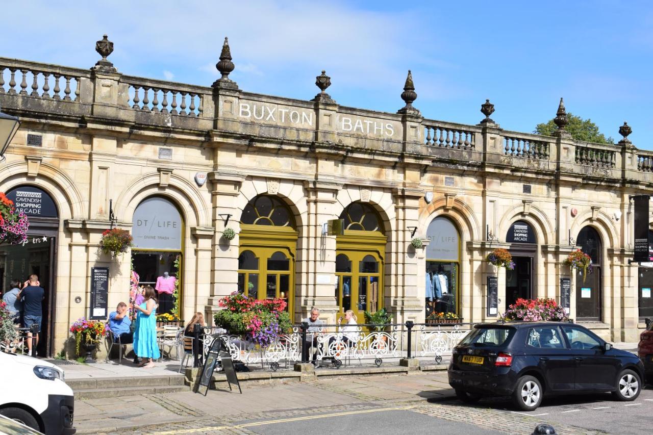 The Buxton Retreat A Luxurious 3-Storey Townhouse With Four Poster Bed And Double Jacuzzi Bath" Eksteriør bilde